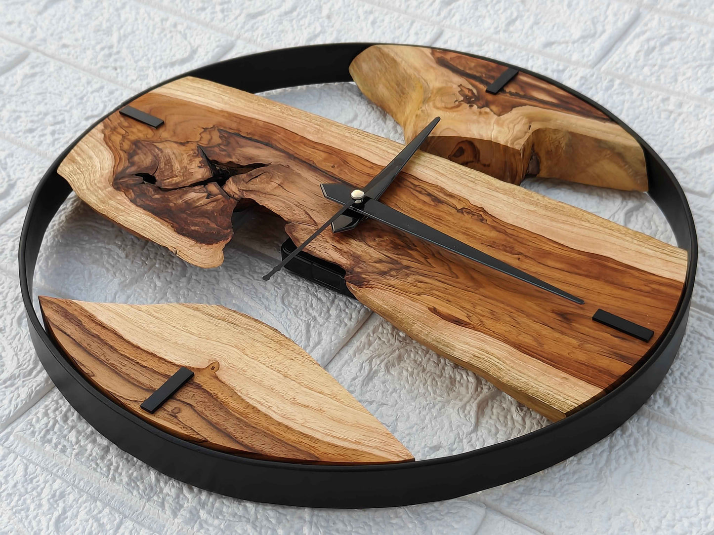 Metal Frame Wooden Clock