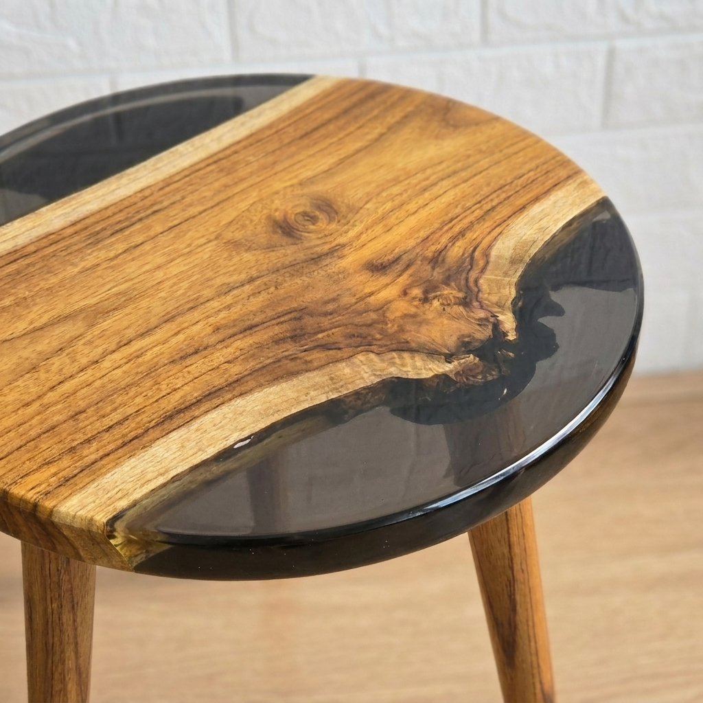Round Black Resin & Wood Side Table - Woods And Knots
